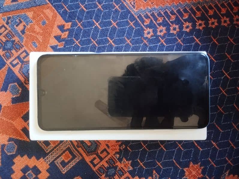 Redmi 12 just 4 month used warranty main hai 1