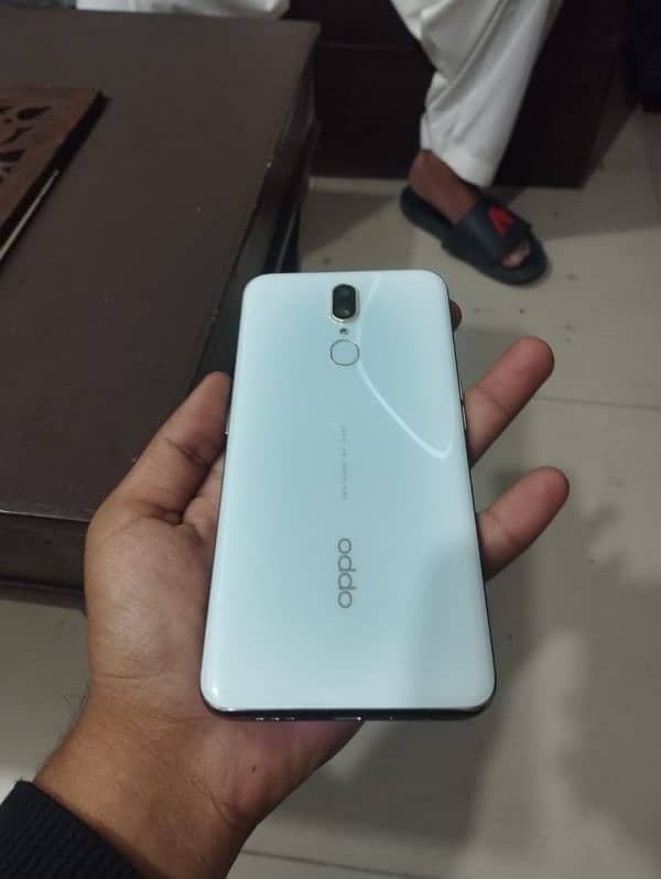 OPPO F11 | 8/128 | All Ok 5