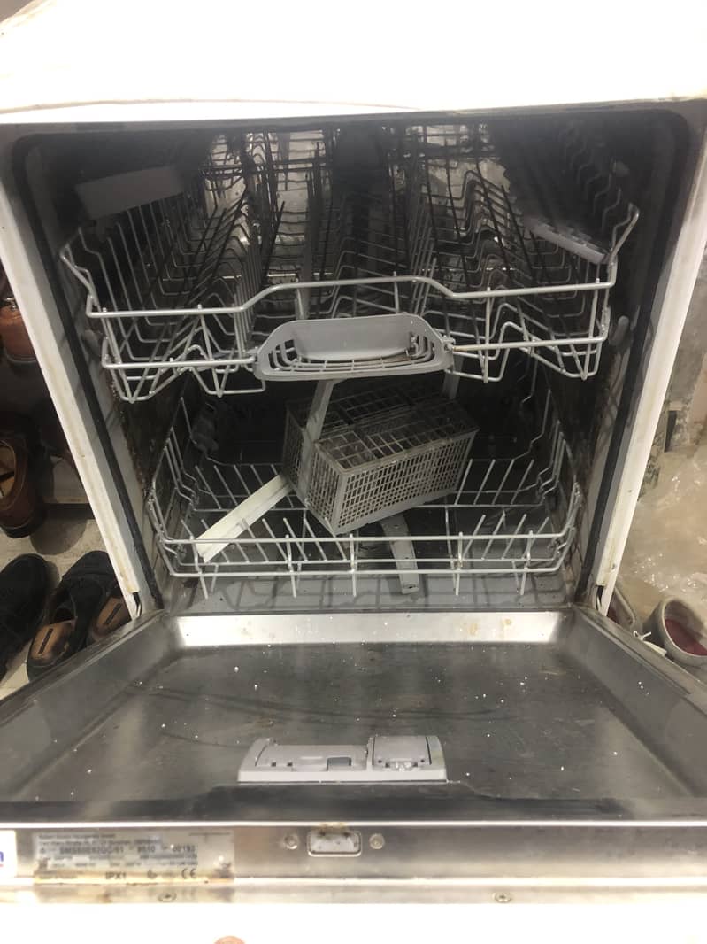 Bosch dishwasher series4 3