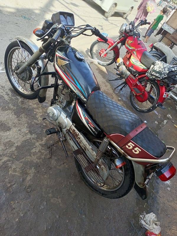 Honda 125 Rahim yar Khan number 5