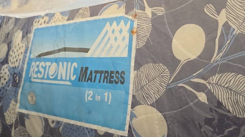 Double bed mattress Almost new 2