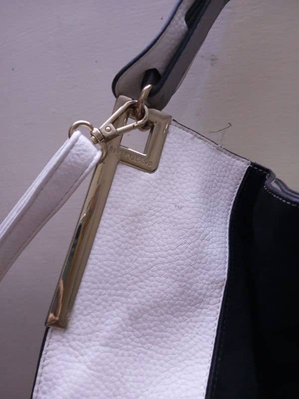 branded preloved river island bag defected 2