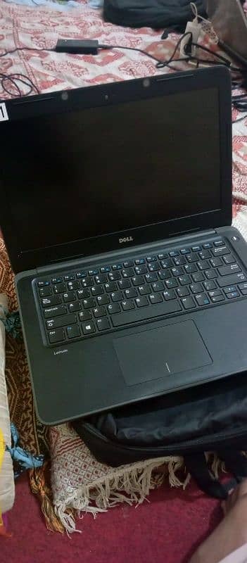 Dell Latitude 3380 condition 10/10 2