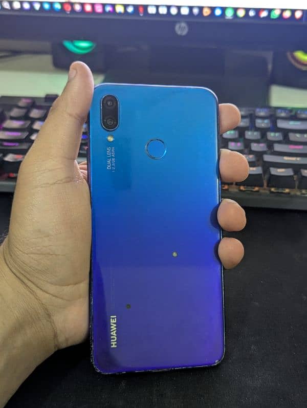 Huawei Nova 3i 4gb 128gb 9