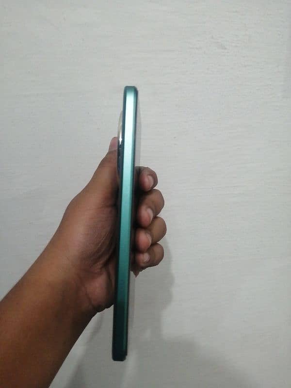 Huawei nova12i 4