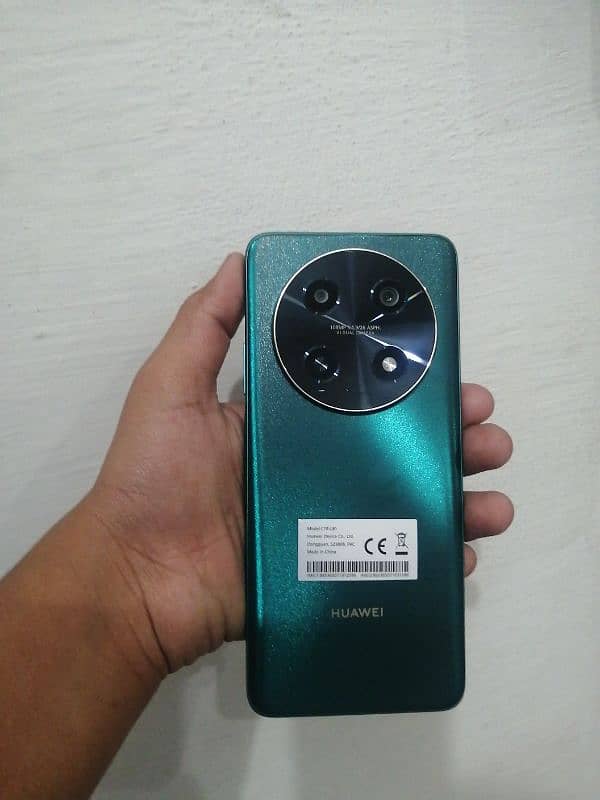 Huawei nova12i 7