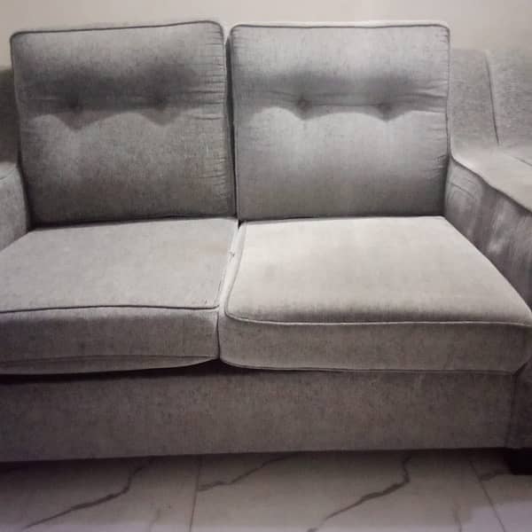 Sofa Set 6 Seater Available 0