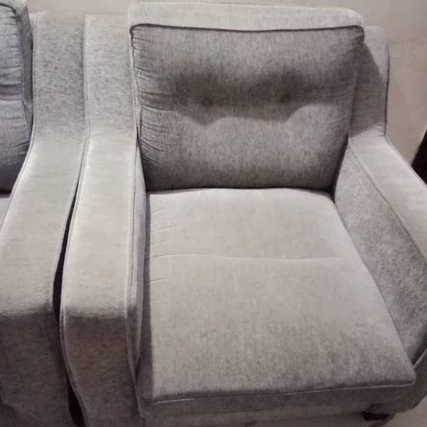 Sofa Set 6 Seater Available 2