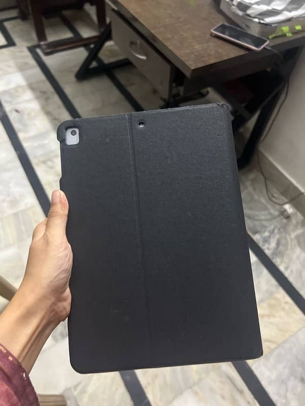 ipad 6 gen for sale. Apple pencil included 5