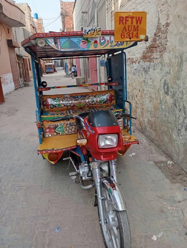 united rickshaw 2024 model 5 months use new condition 6