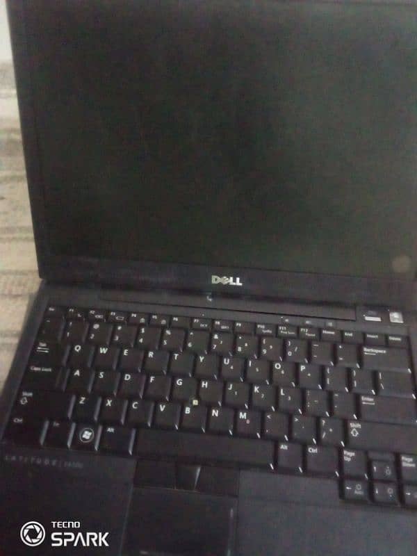 latitude e4300 panel dead all ok ریت مل جائے گی 1