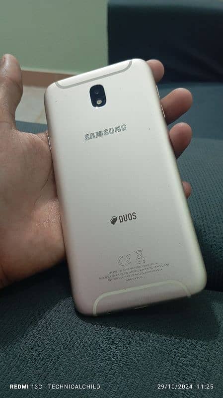 Samsung J7 pro 3/32 Dual SIM Official Approved 1