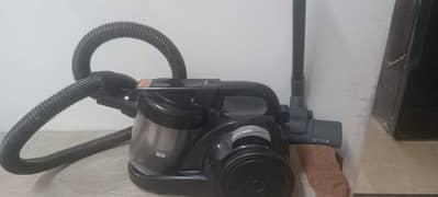 vacuum cleaner urgent for sale