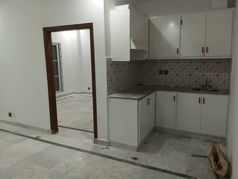 One Bedroom apprtment available for Rent Gulberg Green Islamabad 7