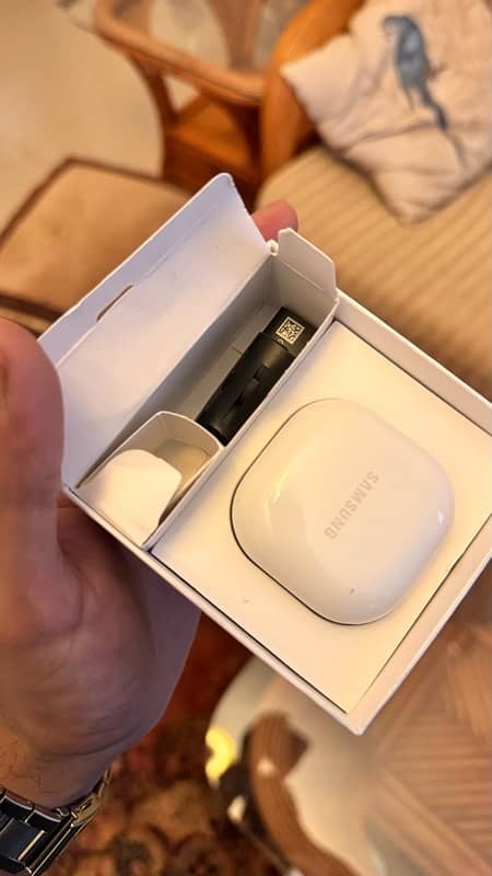 SAMSUNG GALAXY BUDS FE BRAND NEW 1