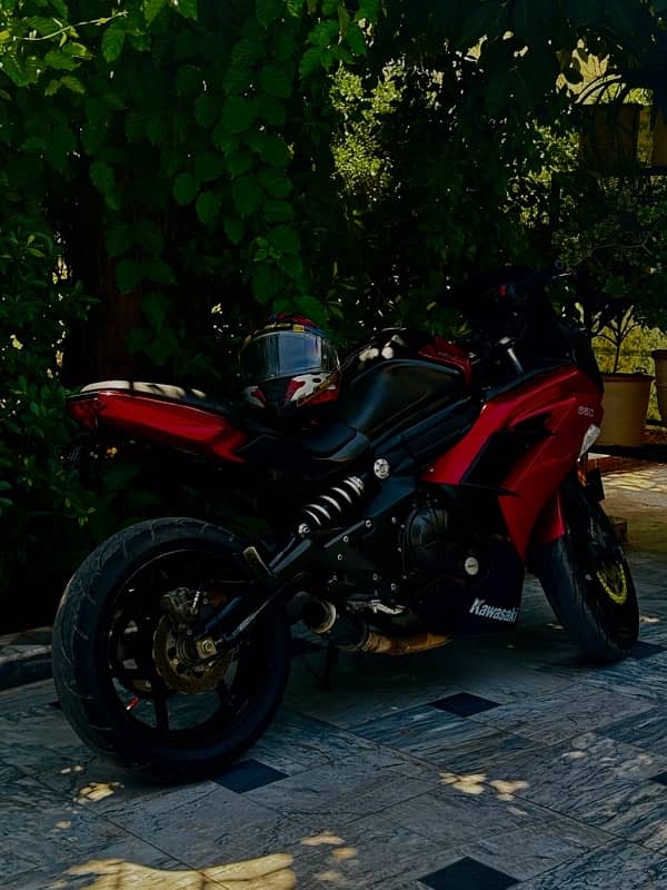 kawasaki ninja 650(wrapped in red) 2