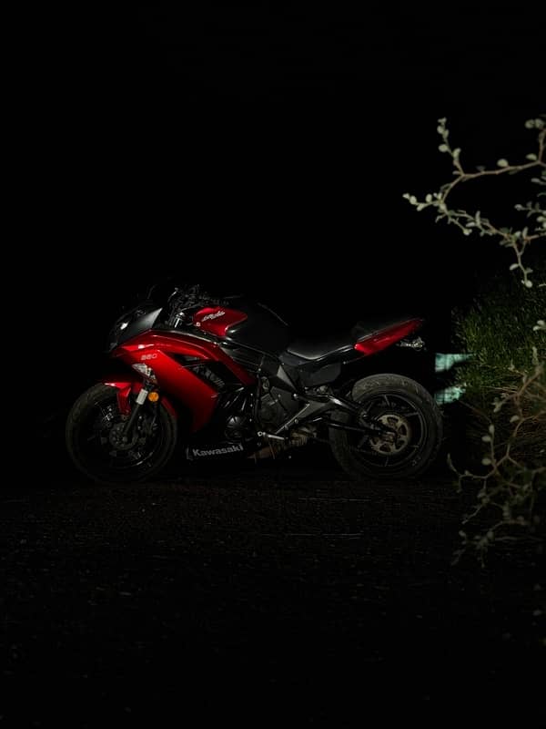 kawasaki ninja 650(wrapped in red) 3