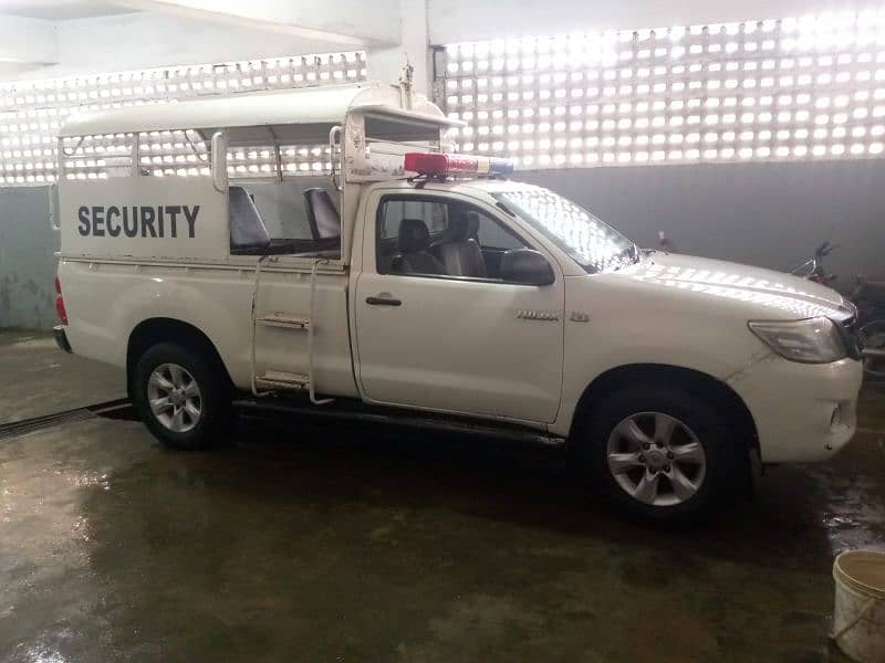 Toyota Hilux 2015 1