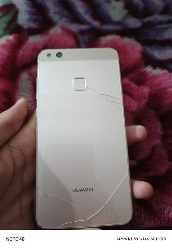 Huawei p 10 lite 10 by 10 condition  4 gb 64ram 3