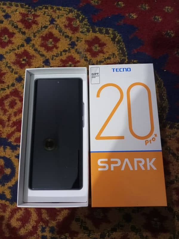 Tecno Spark 20 Pro Plus 8/256 4