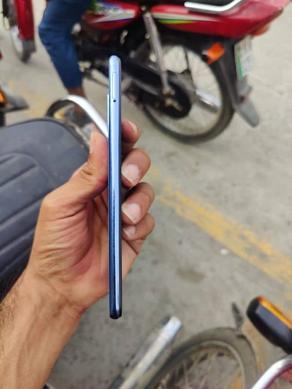 Vivo v21e 2