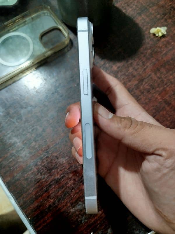 iPhone 14 Jv reasonable price urgent 2