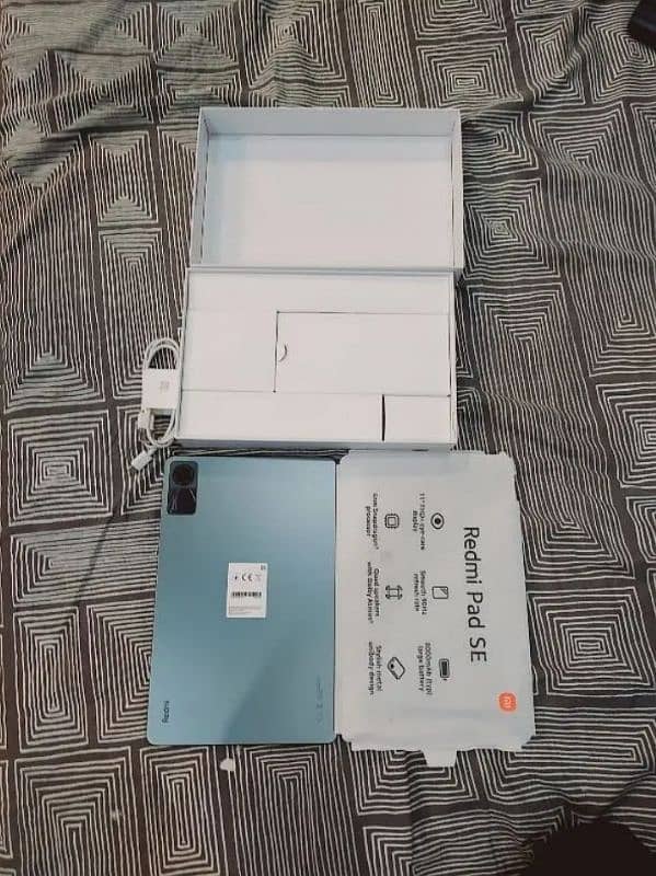 xiaomi Redmi pad Se 256GB and 8GB RAM slightly used 1