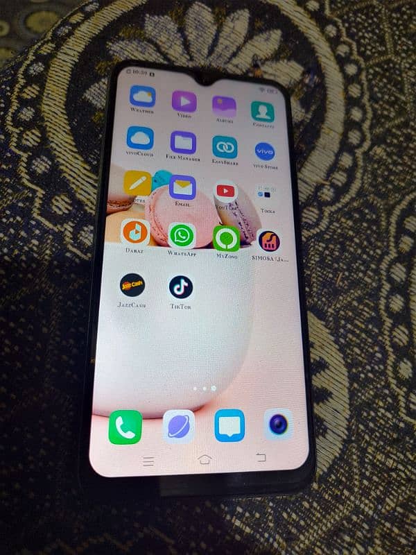 vivo y17 koi masla nhi hai alhamdulillah bilkul fresh hai 8gb 256gb 0