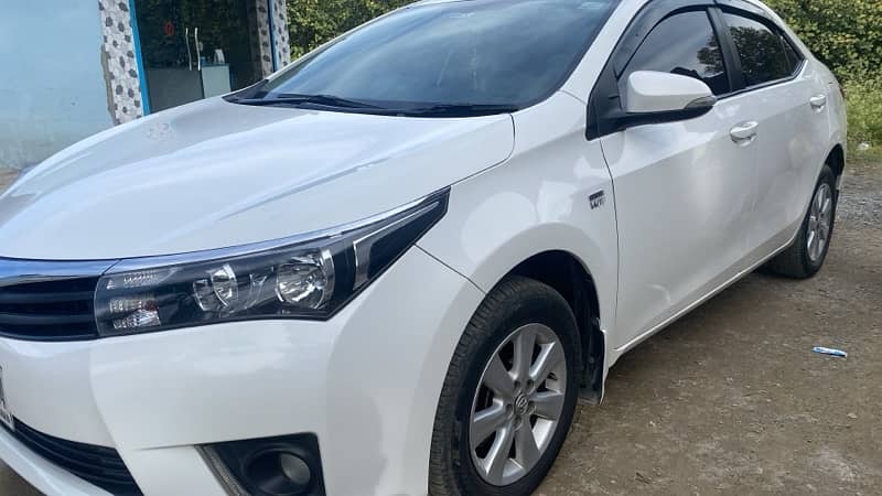 Toyota Corolla Altis 2017 1