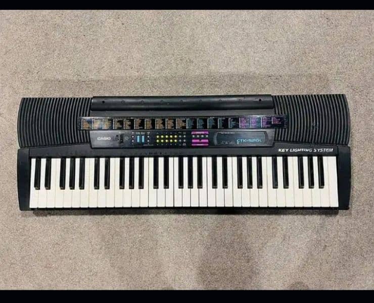 Casio CTK 520L piano keyboard 61 keys 0