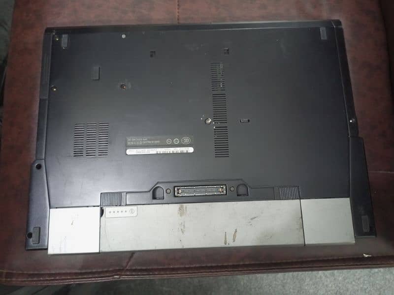 Laptop available for sale in a good condition 3