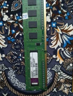 2 Rams for sale 1gb DDR3