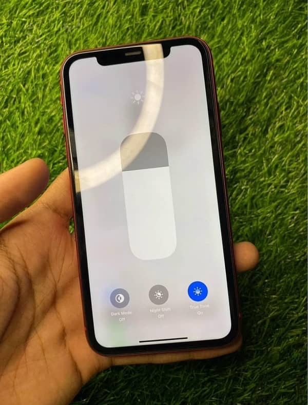 iphone 11 red color 128 GB ( Factory unlock ) 7