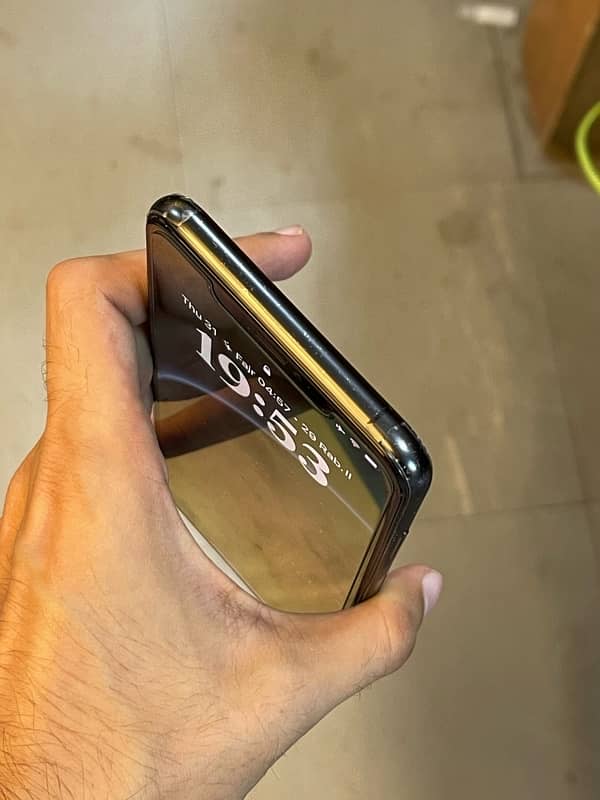 iPhone Xs Max 64GB (No exchange, Only Sale) 2