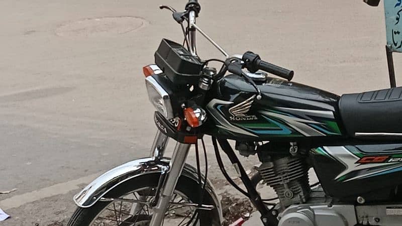 HONDA CG 125 BLACK 3