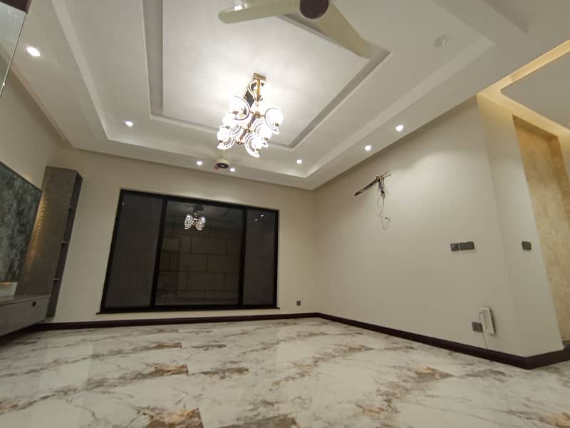 Kanal Mazhar Munir Design Fully Basement Modern Luxury Villa 4