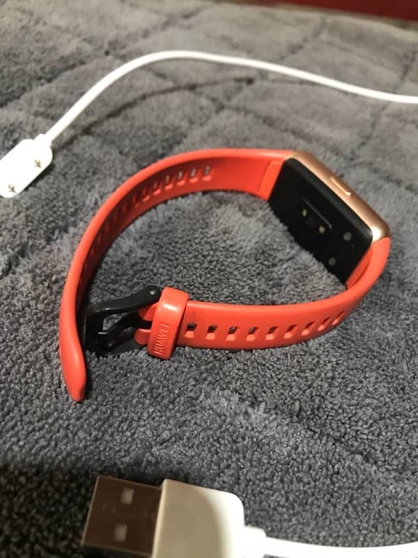 Huawei Band 6 smart watch amoled 1