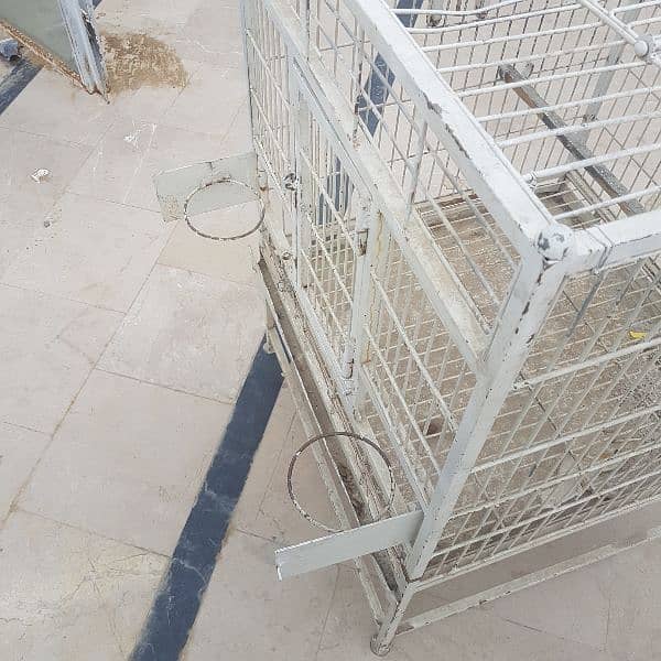 Cage for sale in a good condition 10