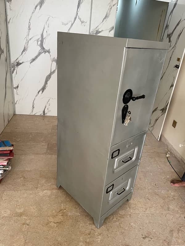 Office Steel Almari with Locker for Sale 5