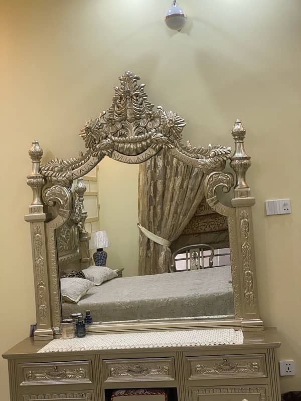 royal bed of chiniot 2