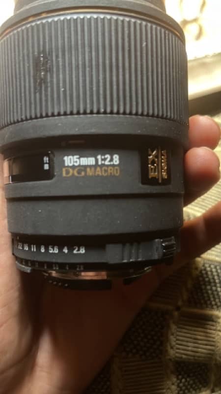 Sgma 105mm 2.8 macro lens 0