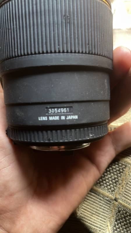 Sgma 105mm 2.8 macro lens 1