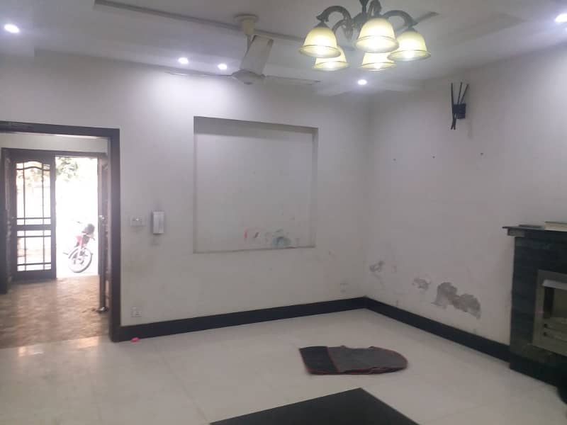 12 MARLA COMMERCIAL USE HOUSE FOR RENT NEAR JAIL ROAD SHADMAN II LAHORE 21