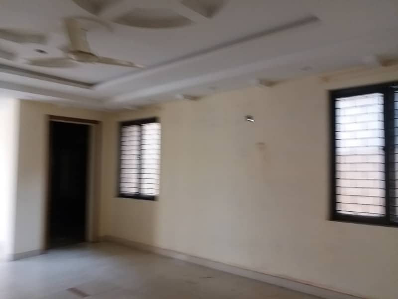 GULBERG,1 KANAL COMMERCIAL USE HOUSE FOR RENT GARDEN TOWN MOLDEL TOWN SHADMAN LAHORE 24