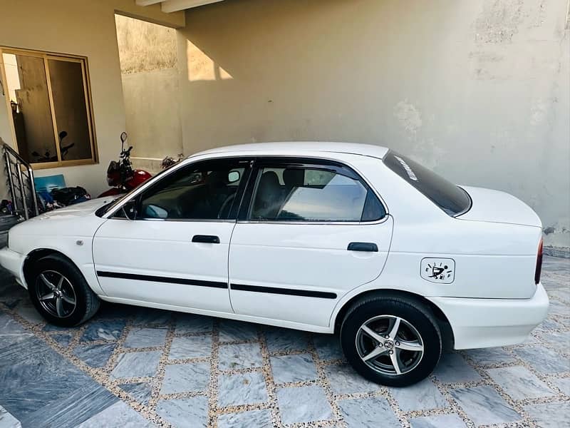 Suzuki Baleno 2000 3