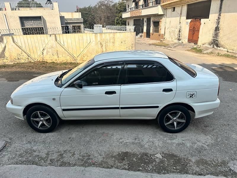 Suzuki Baleno 2000 4