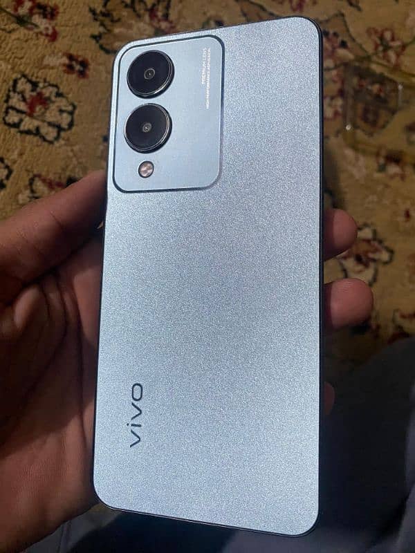 Vivo Y17s With box official approved 6/128 0