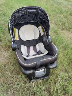 Graco car seat up for sale