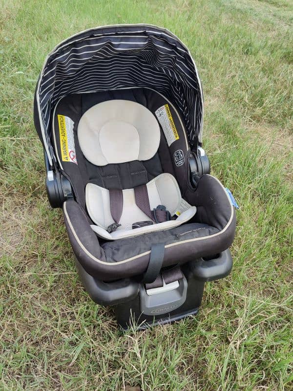 Graco car seat up for sale 0