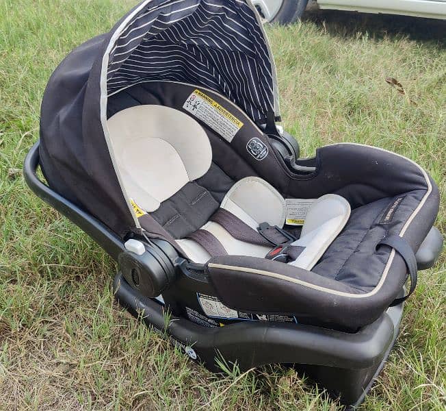 Graco car seat up for sale 1